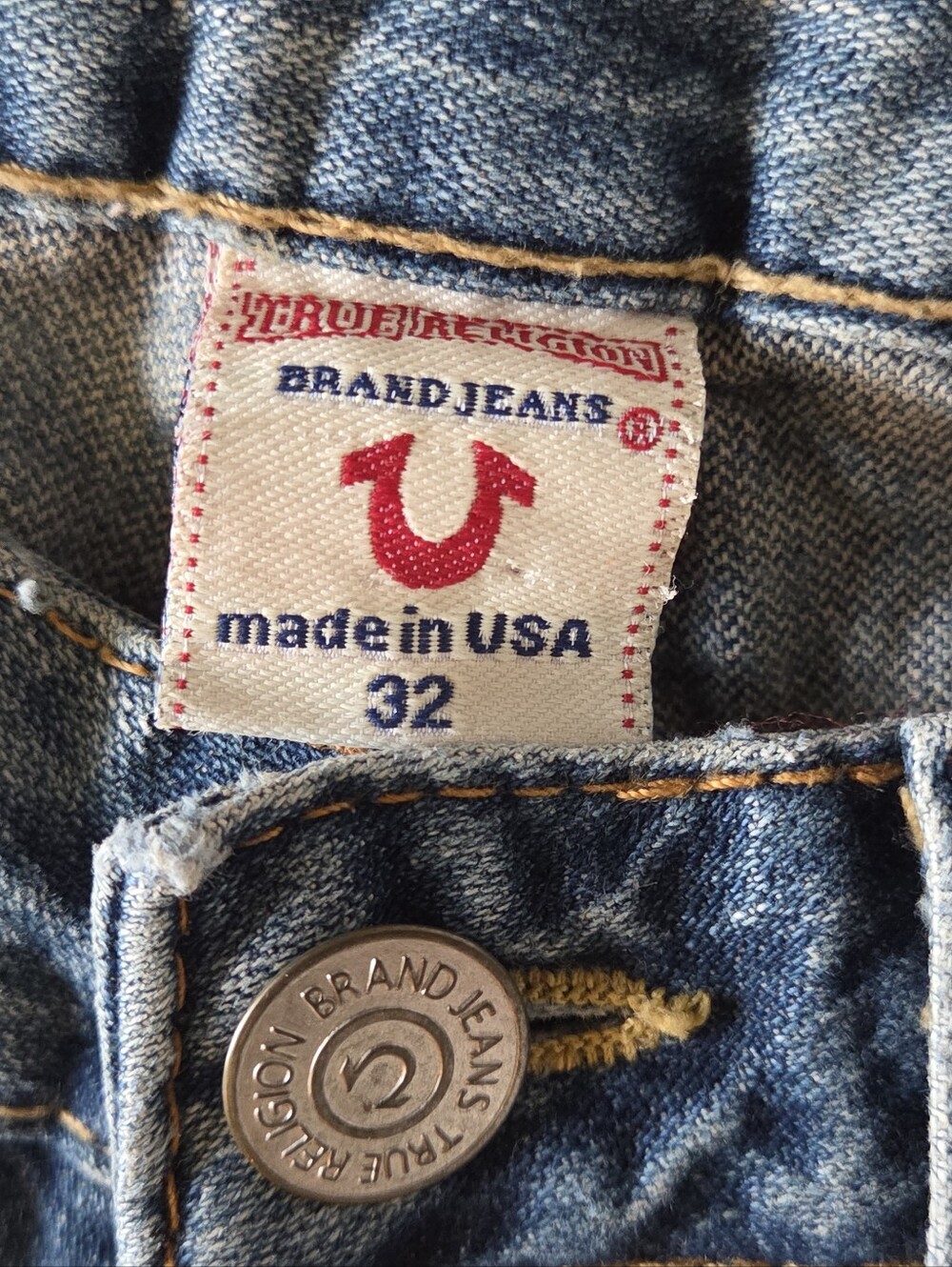 Women's Vintage True Religion Bobby Light Wash Distressed Jeans Size 32 - Picture 6 of 9